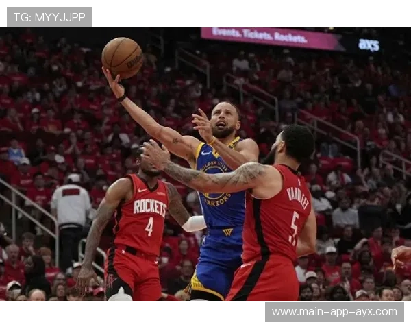 库里被指赛场表情冷漠，他回应：专注比什么都重要