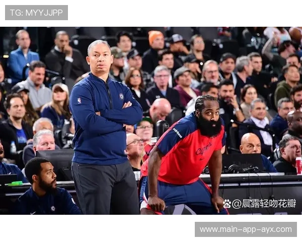 快船团队临场换人策略收到积极回响 快船团队临场换人策略收到积极回响