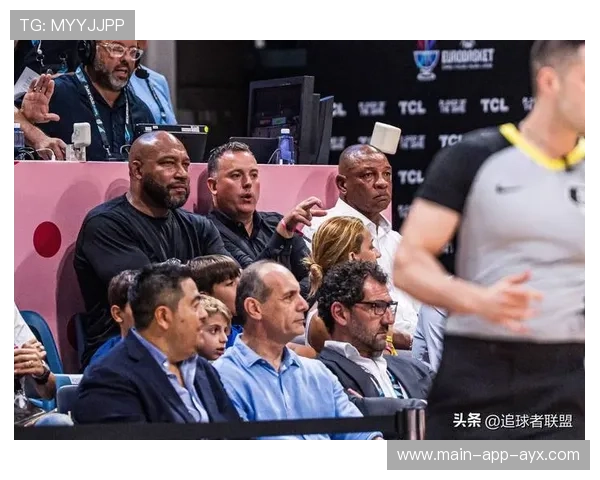 字母哥在球场边举办免费训练营,暑期黄金周满额 字母哥在球场边举办免费训练营,暑期黄金周满额