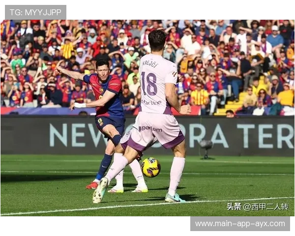 巴萨莱万头球冲顶完成弧线奇迹